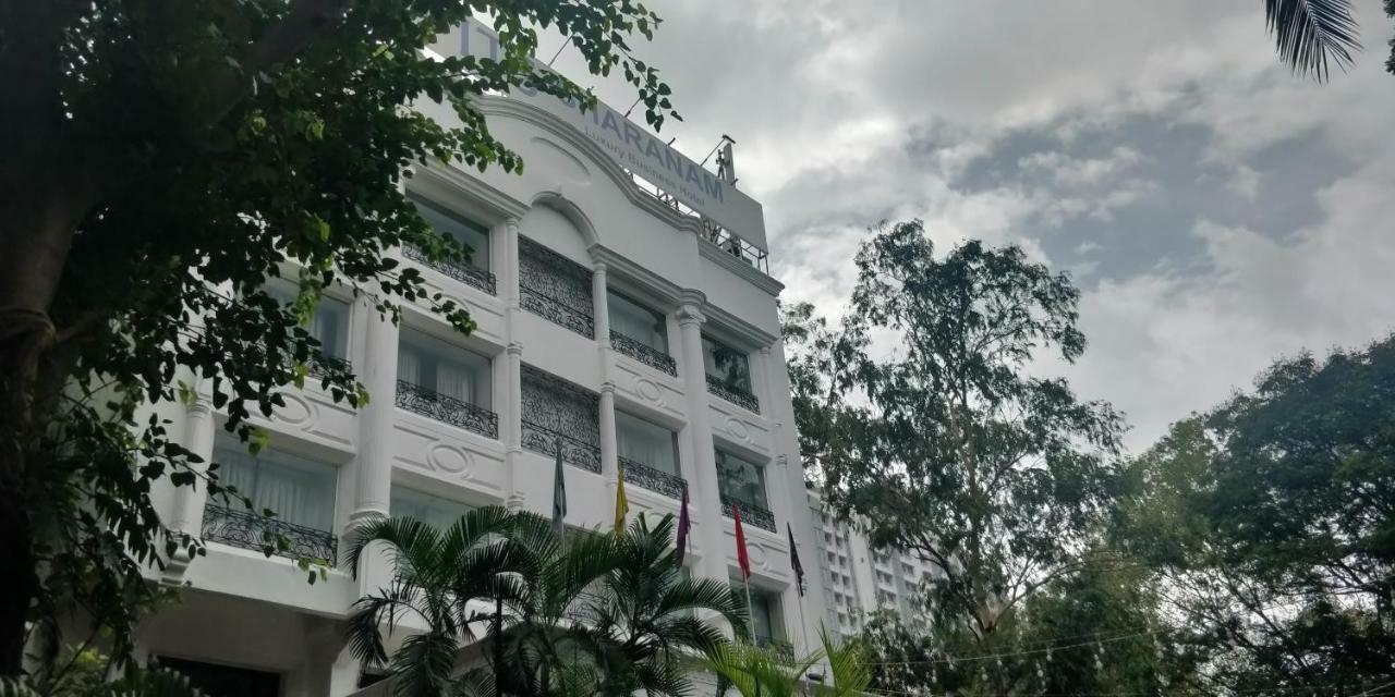 Vits Sharanam, Thane Luaran gambar